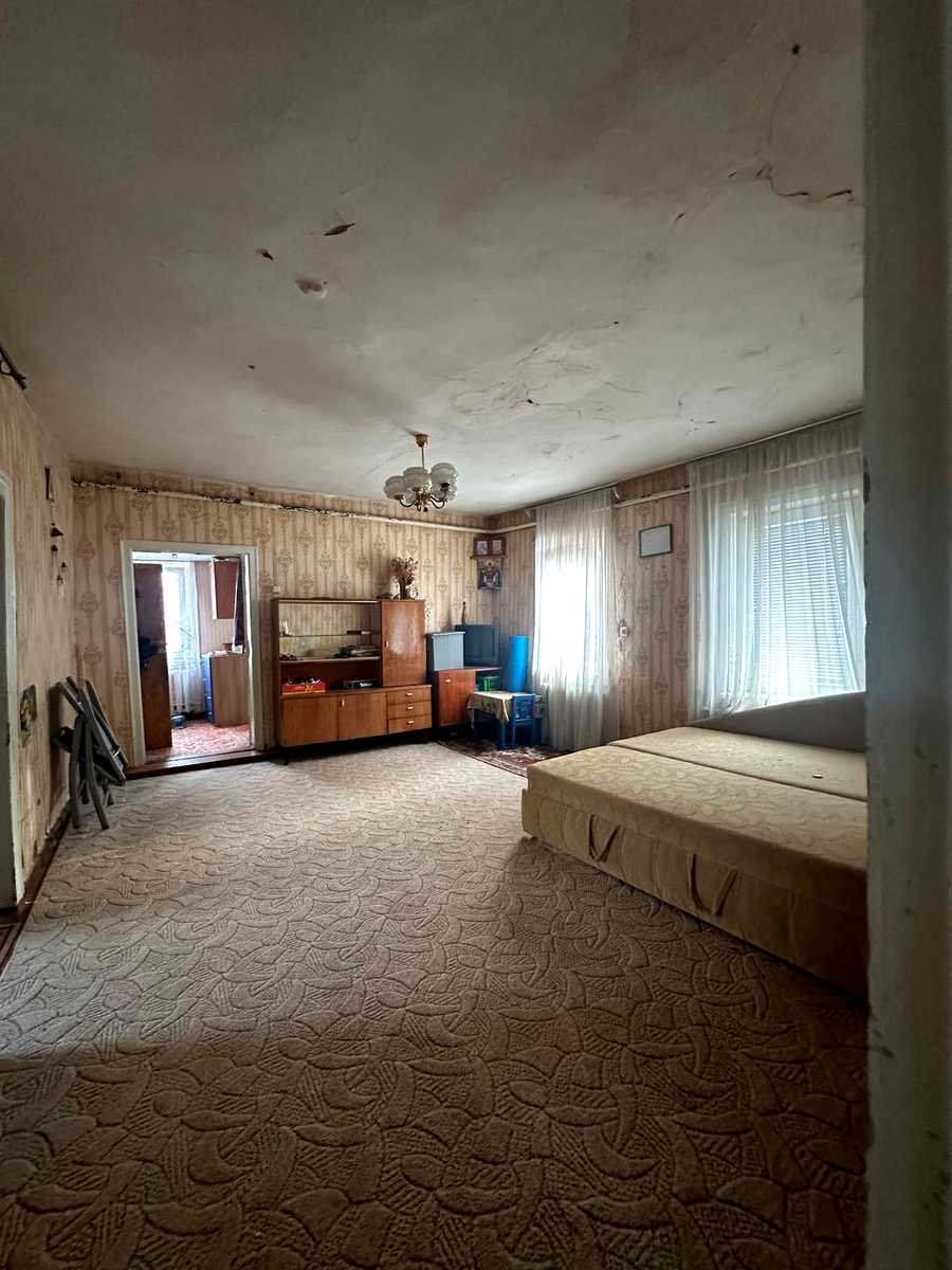 1864696791658300