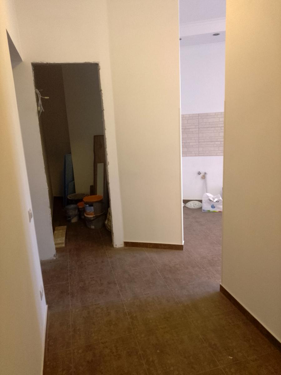 1864697611552408