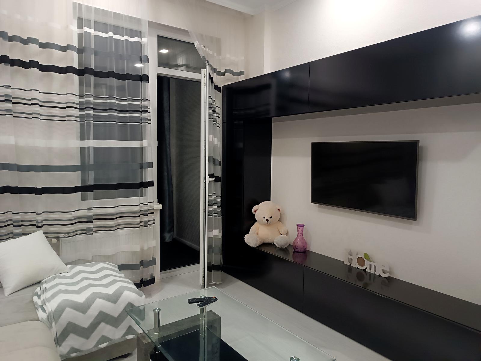 1864698276452223