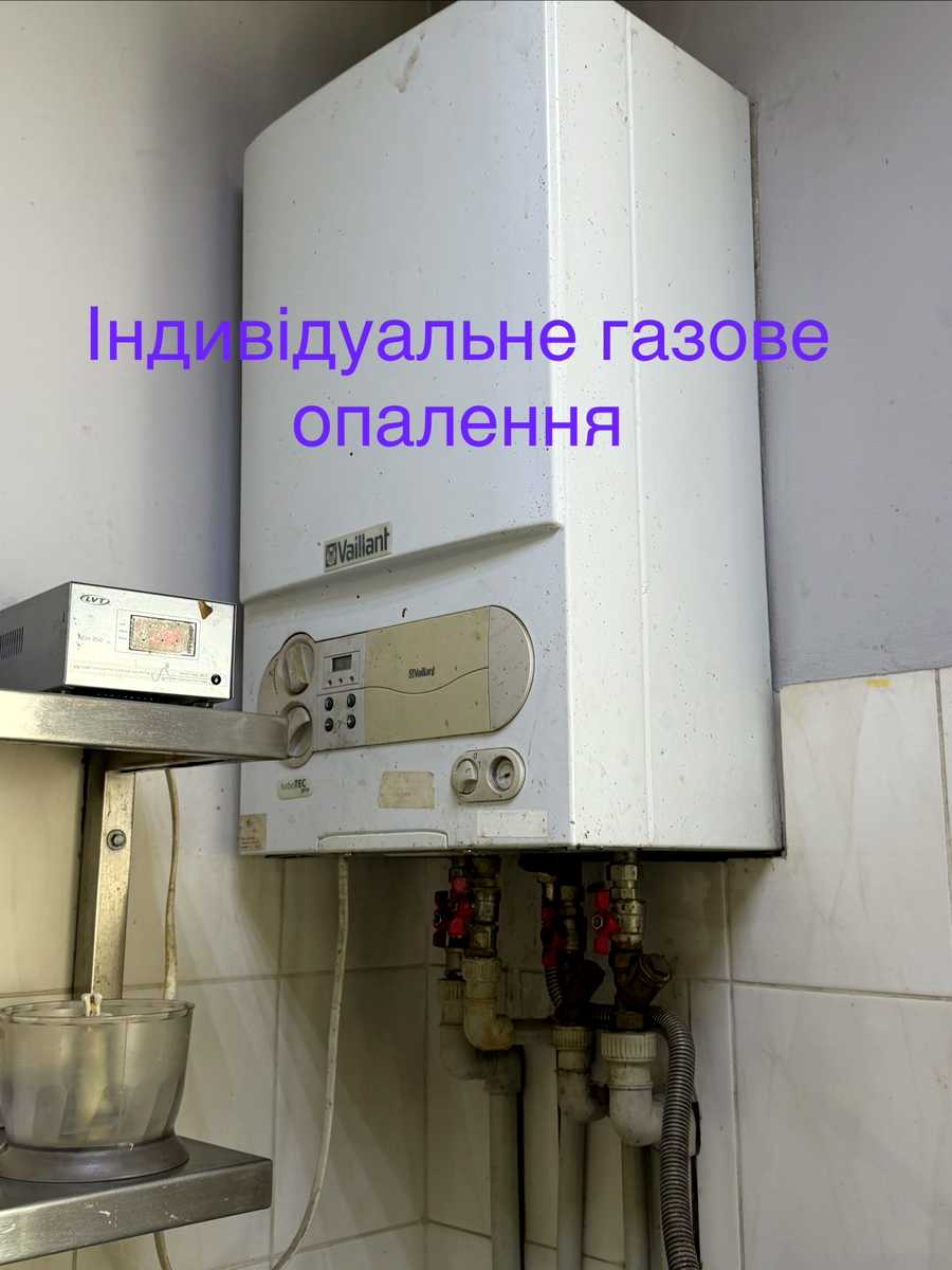 1864698541778152