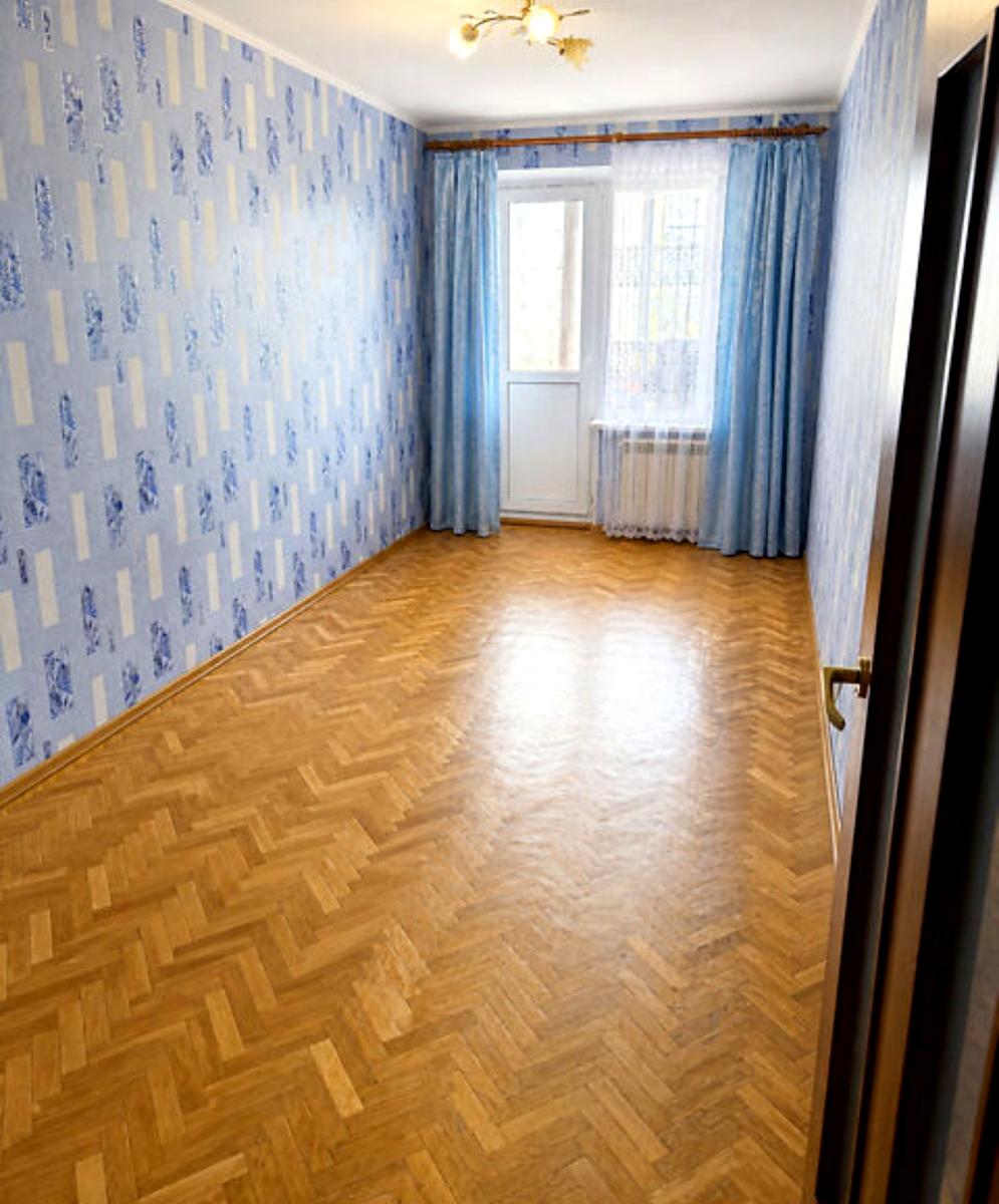 1864704804865685