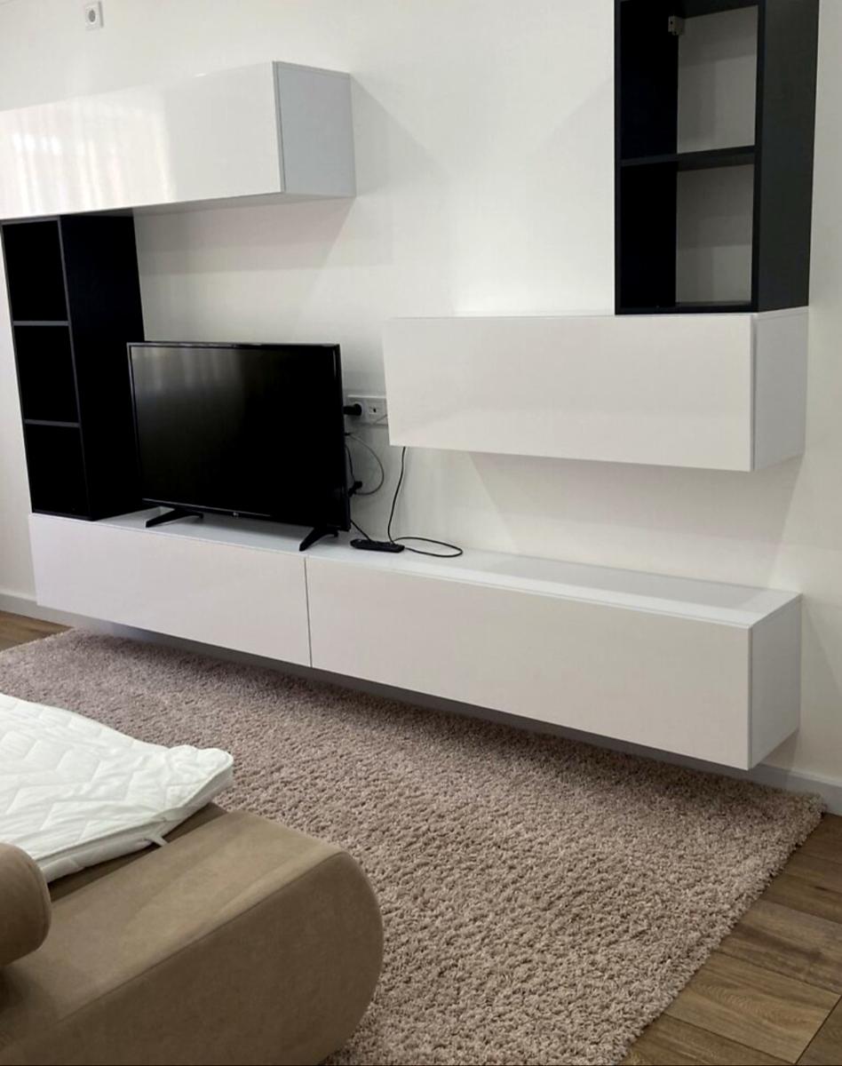 1864709609588506