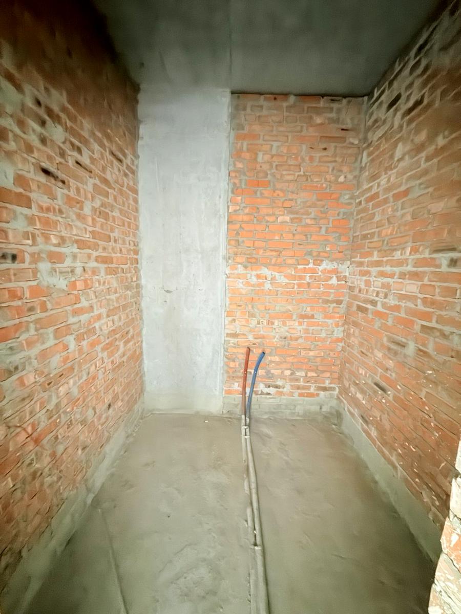 1864721802147932