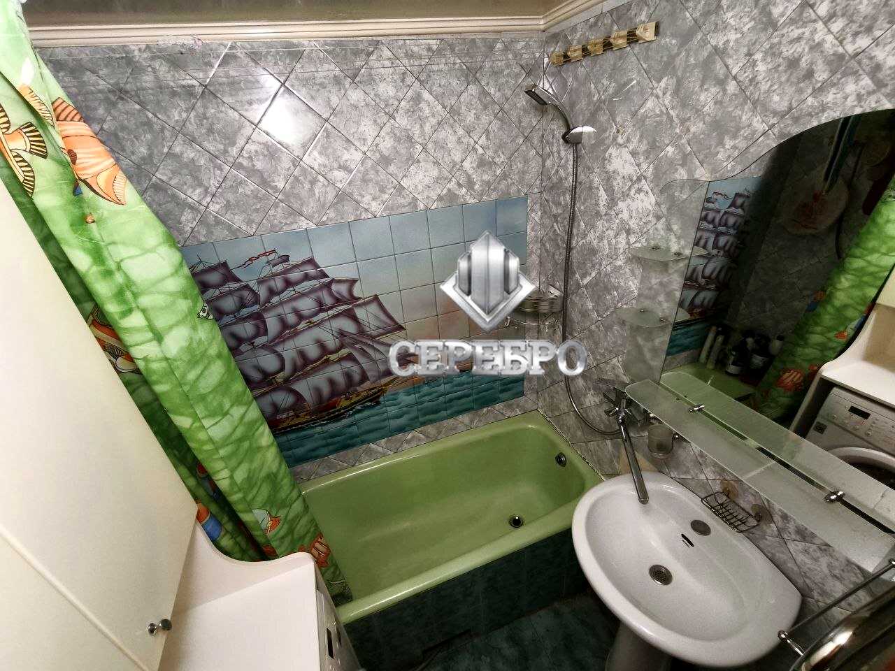 1864743390045008