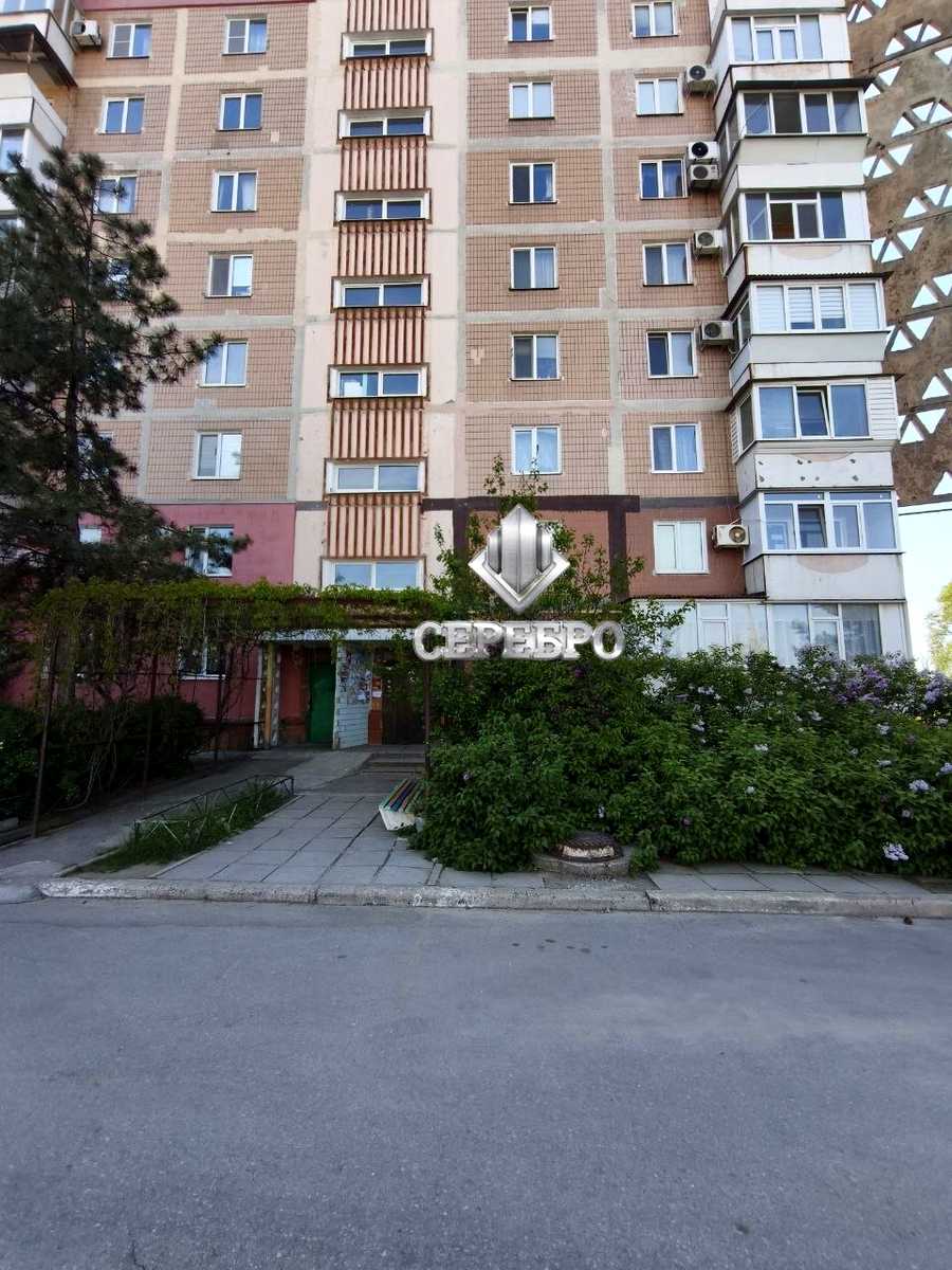 1864743391985062