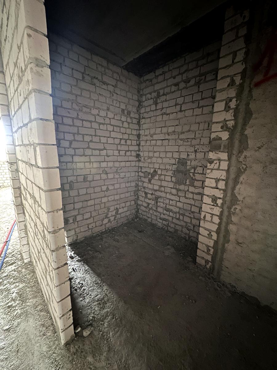 1864767947268079