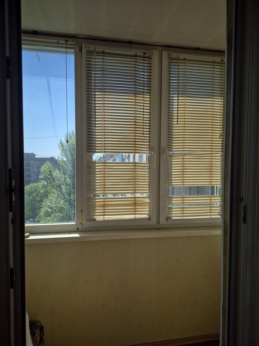 1864786607261712