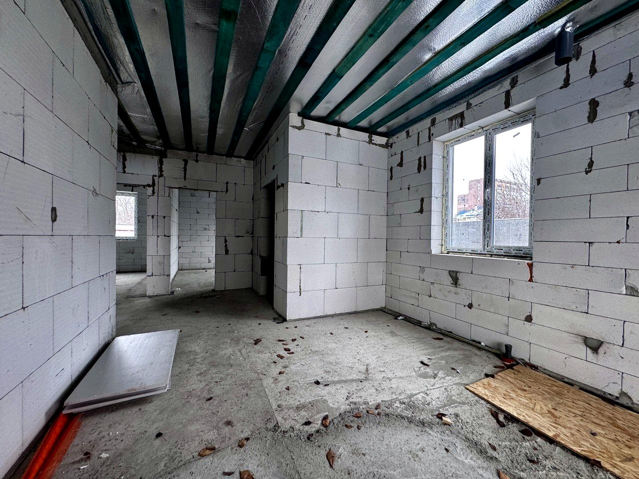 1864794674038673
