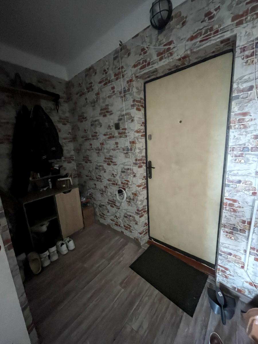 1864795295094192
