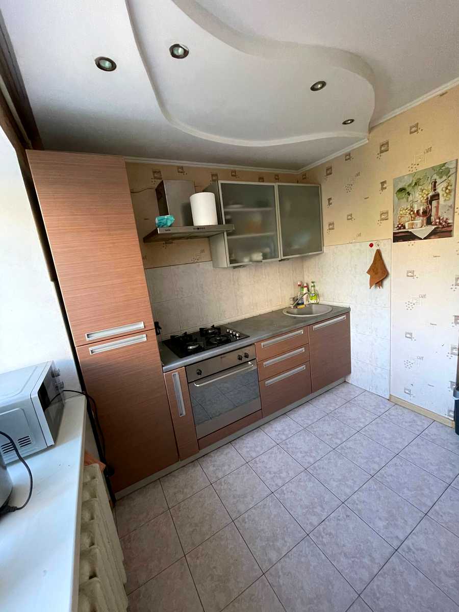 1864798881259732