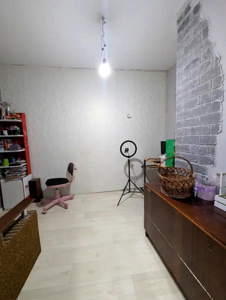 1864856893152287