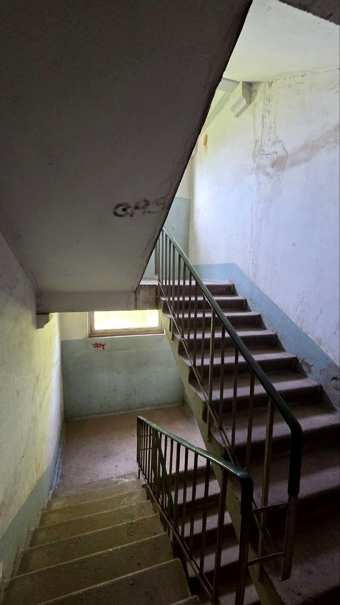 1864867552659947