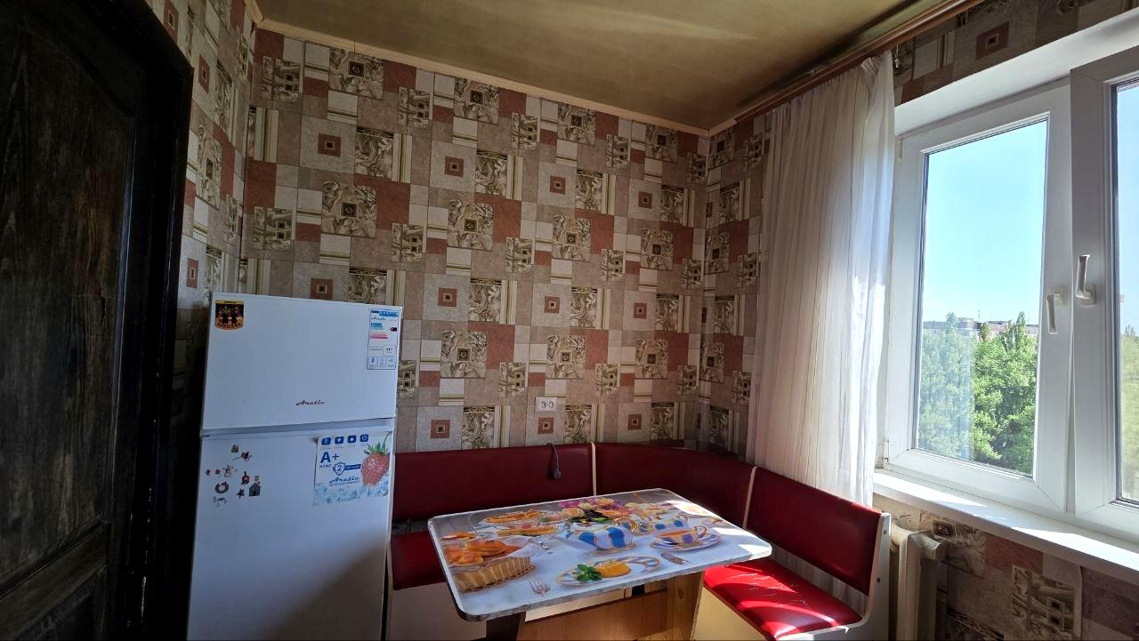 1864869195559955