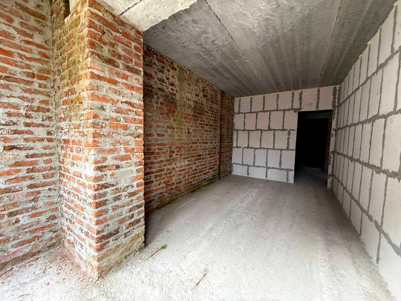 1864876413867741