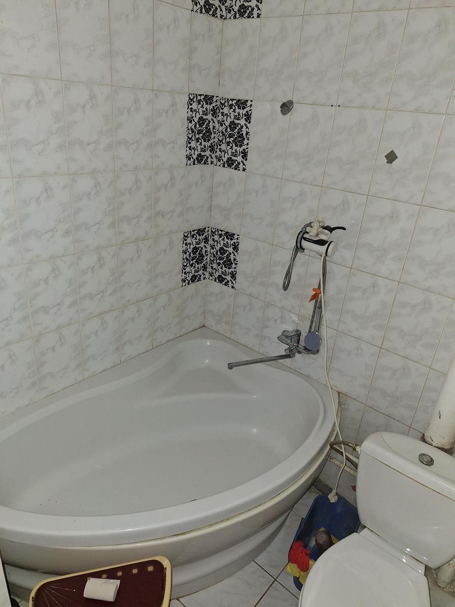 1864879640454039