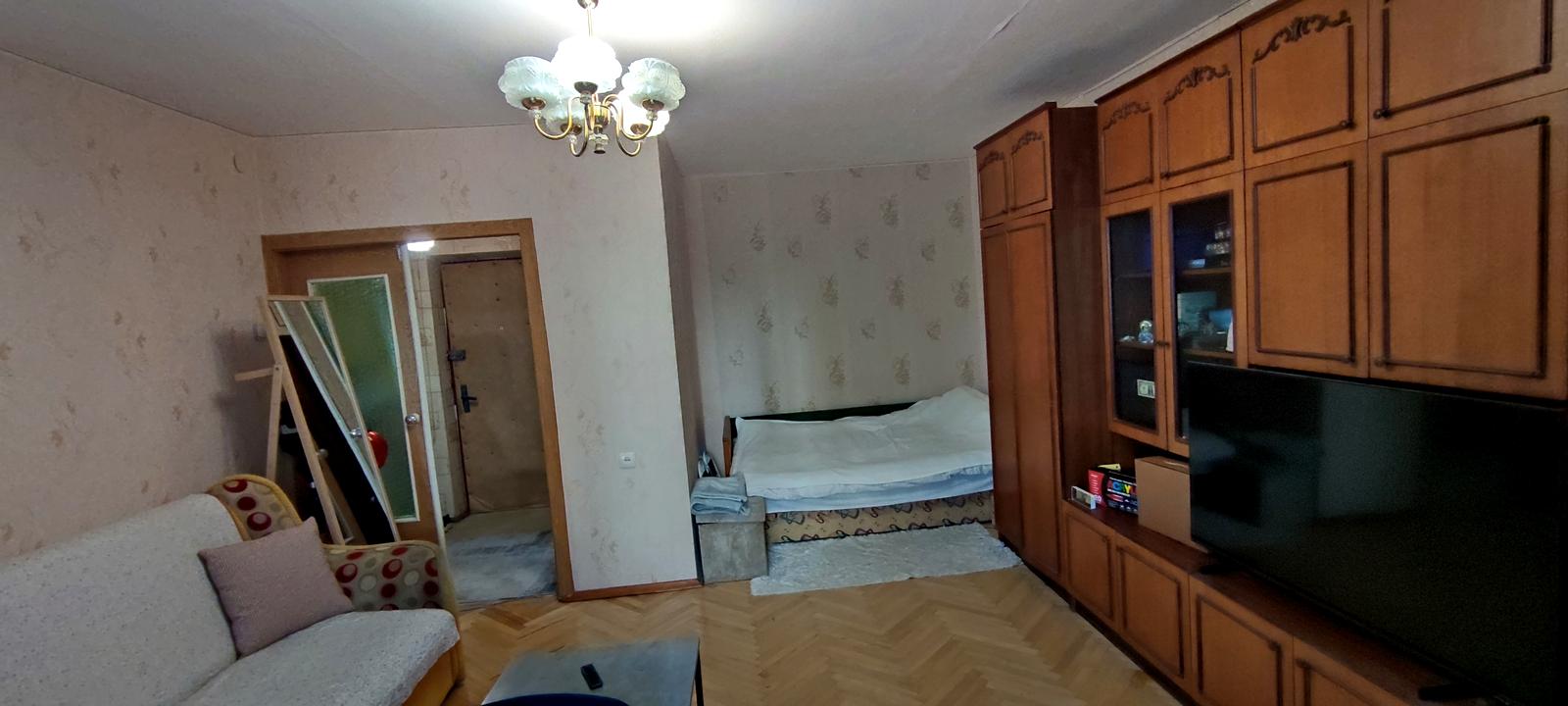 1864880455399551