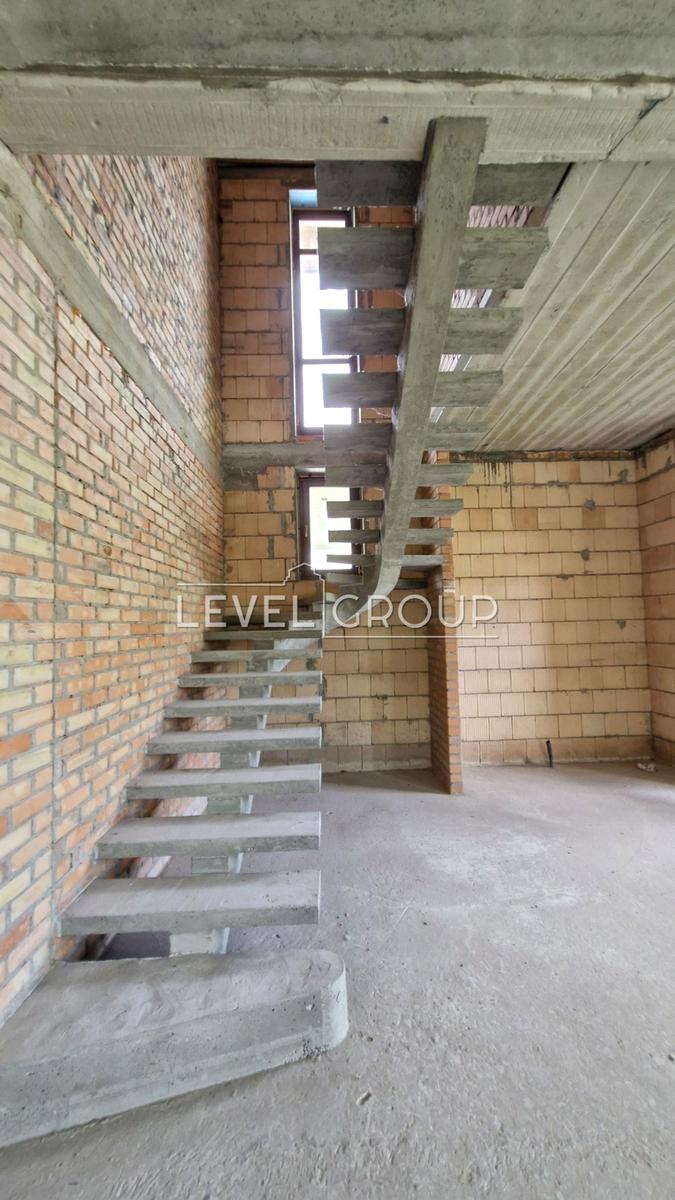 1864880786531174