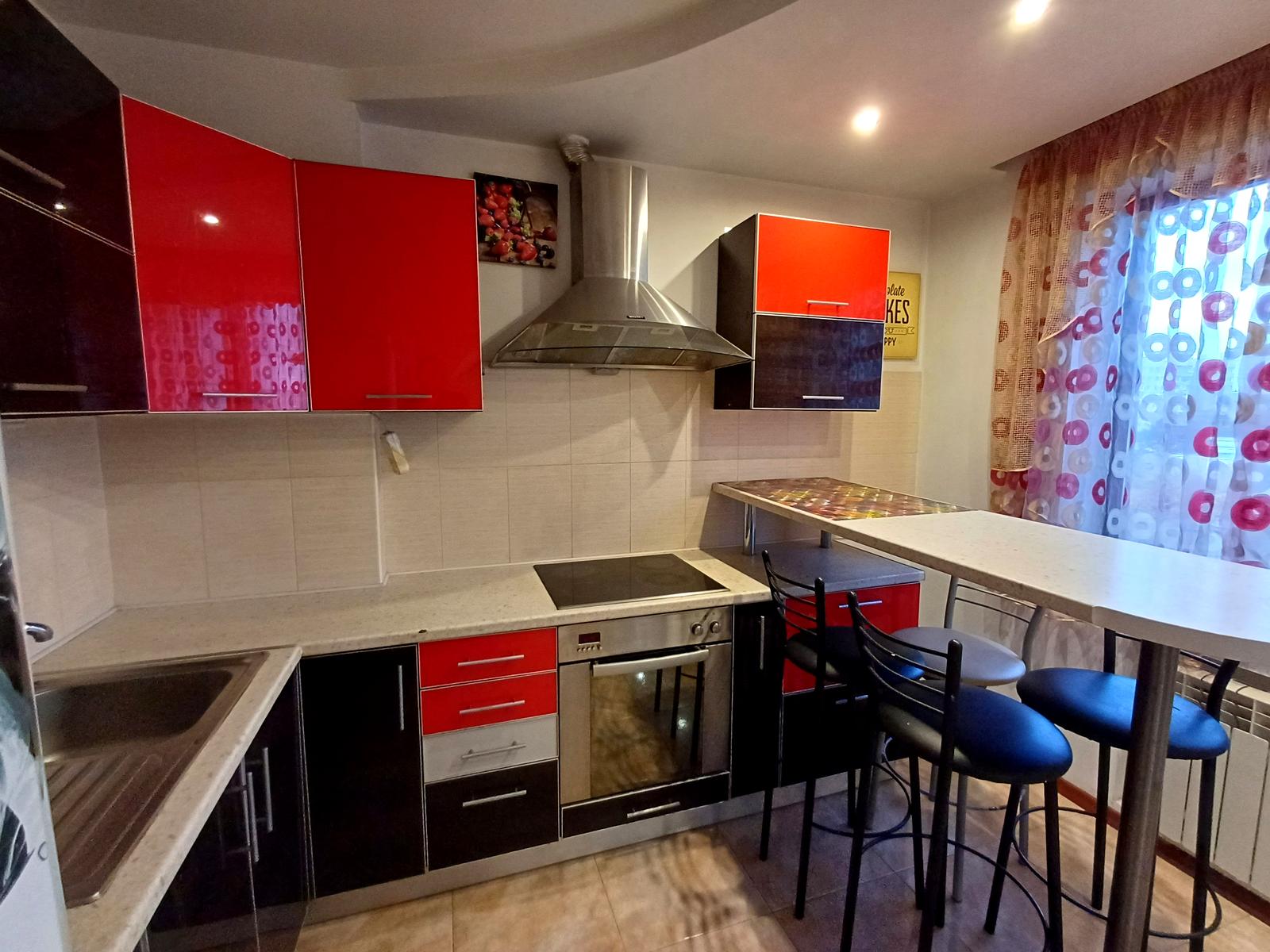 1864882947970921