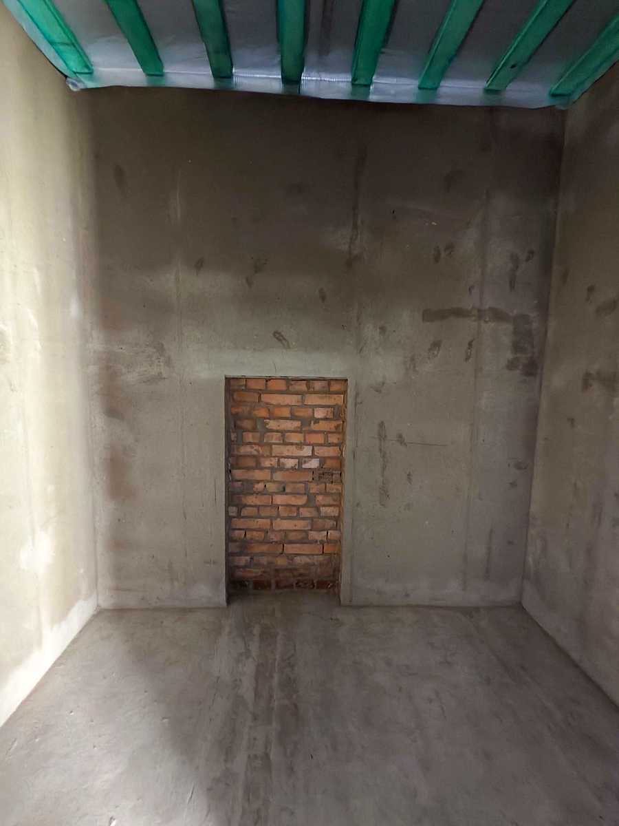 1864883158840156