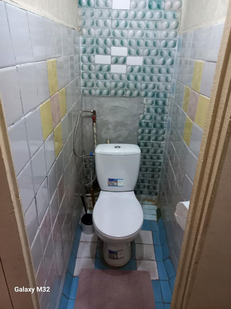 1864888527628313