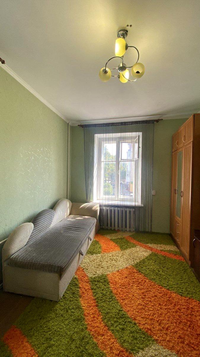 1864889335652194