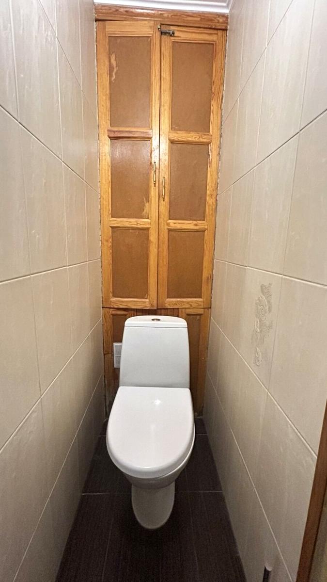1864889504907350