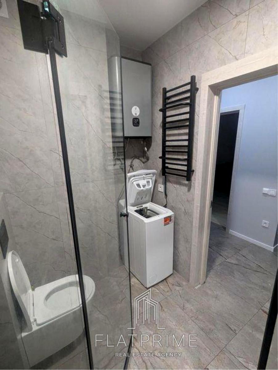 1864893153675951