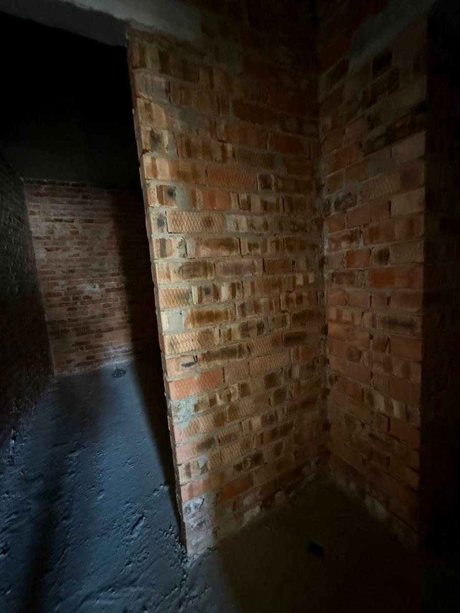 1864894597485578