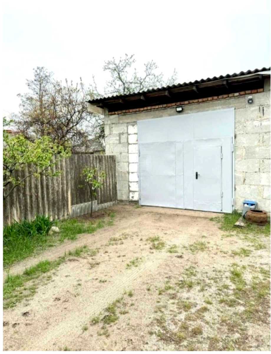1864895366631816