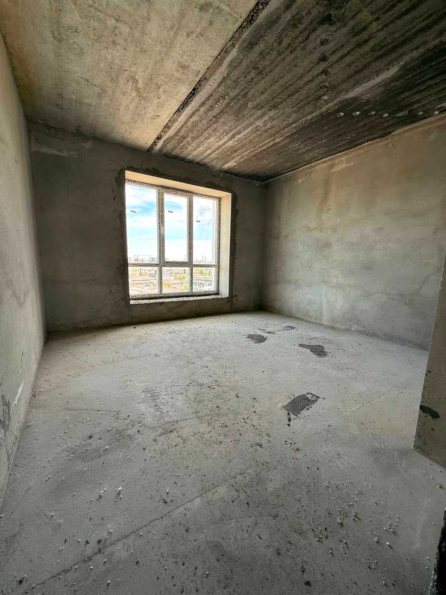 1864895874840973
