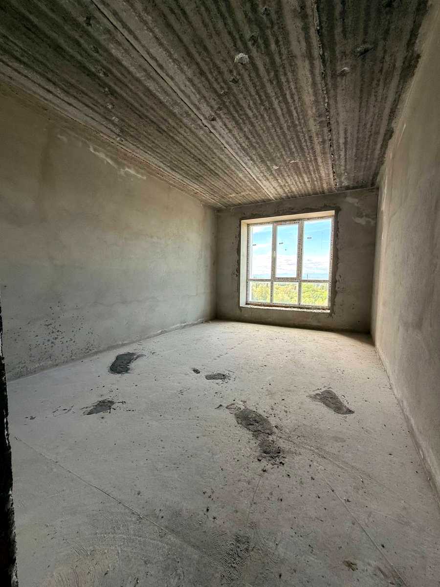 1864895875279935
