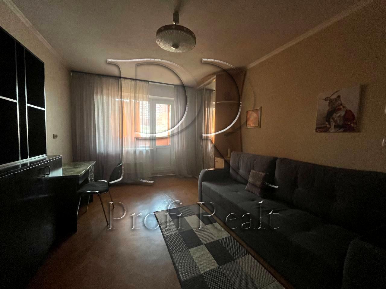 1864896516765688