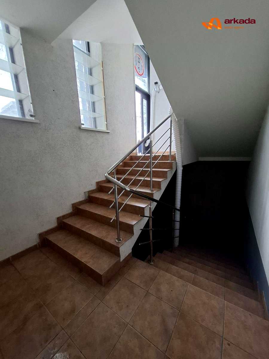 1864897324608864