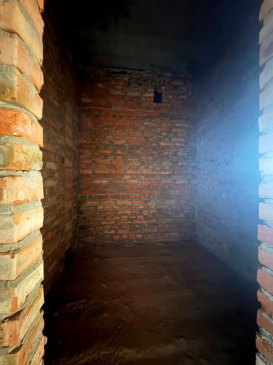 1864897425409951