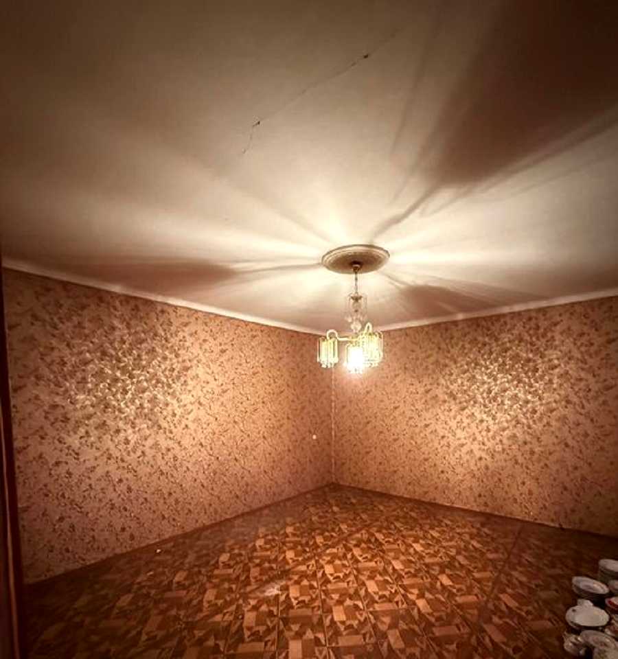 1864898694425631