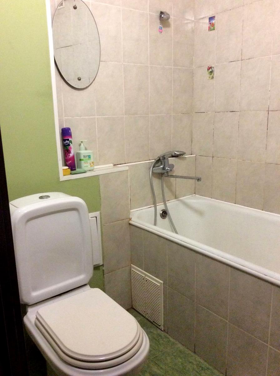 1864899555224632