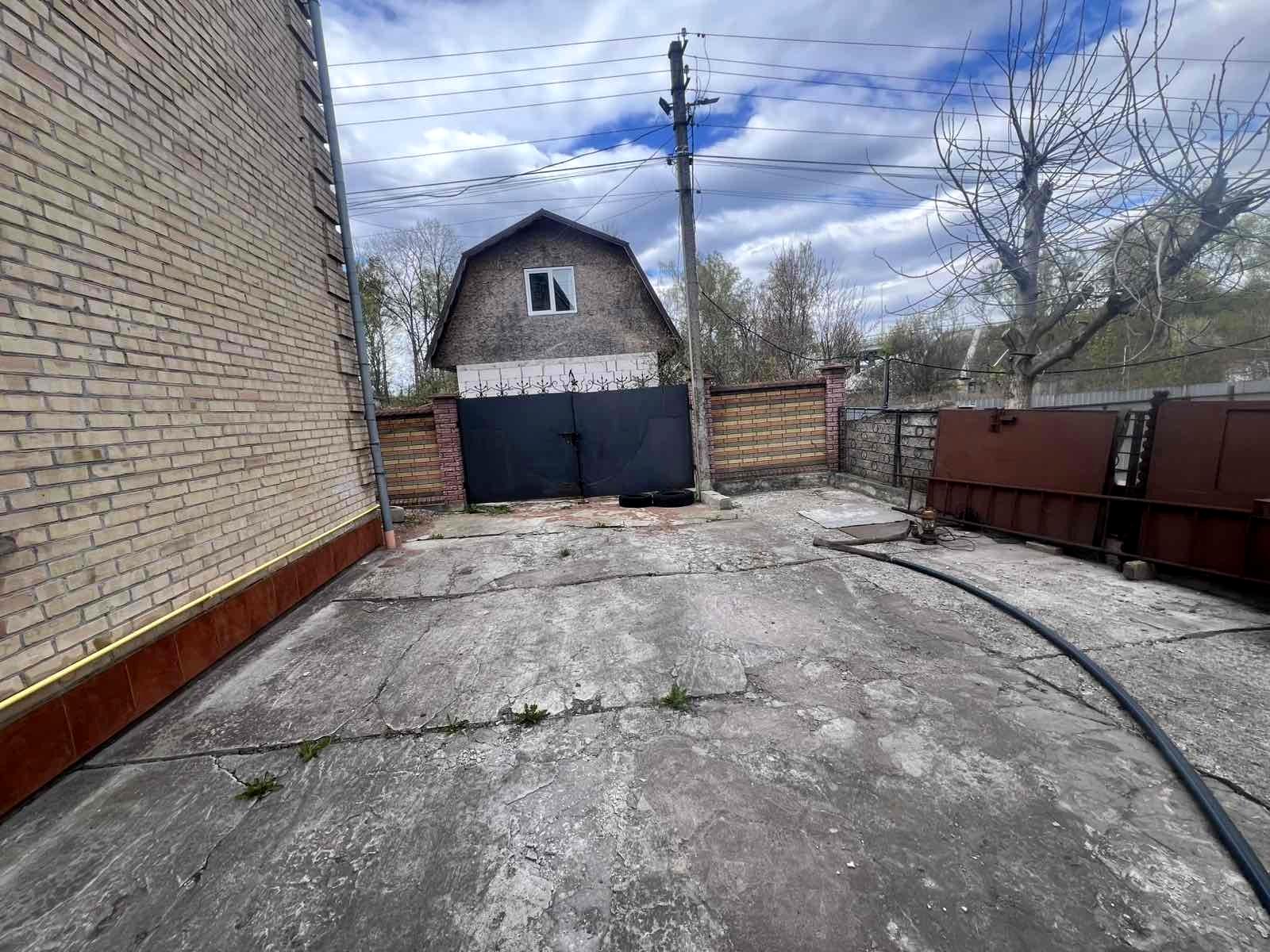 1864899680576365