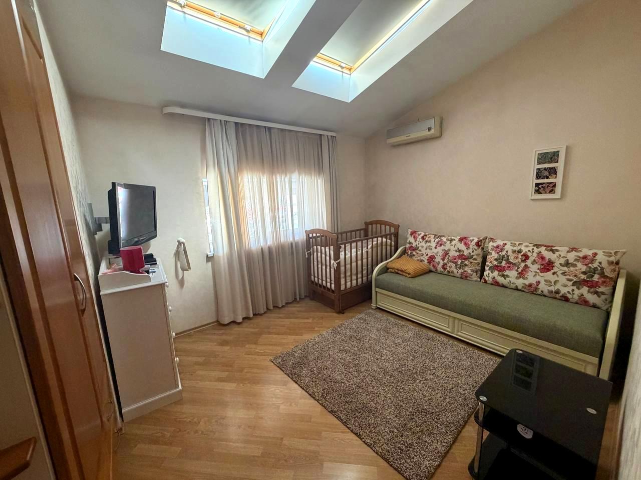 1864899680627701