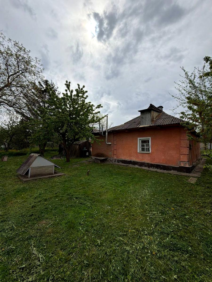 1864900793138574