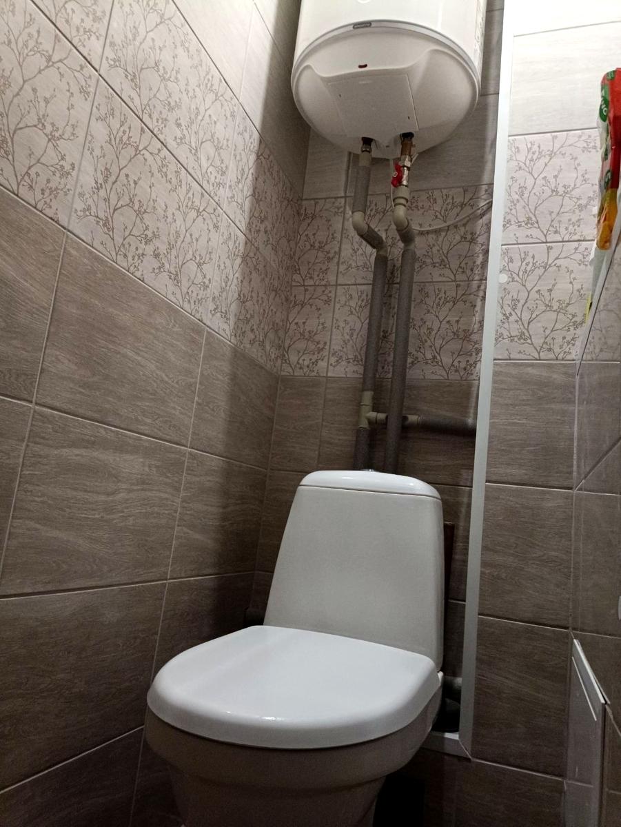 1864903973745742