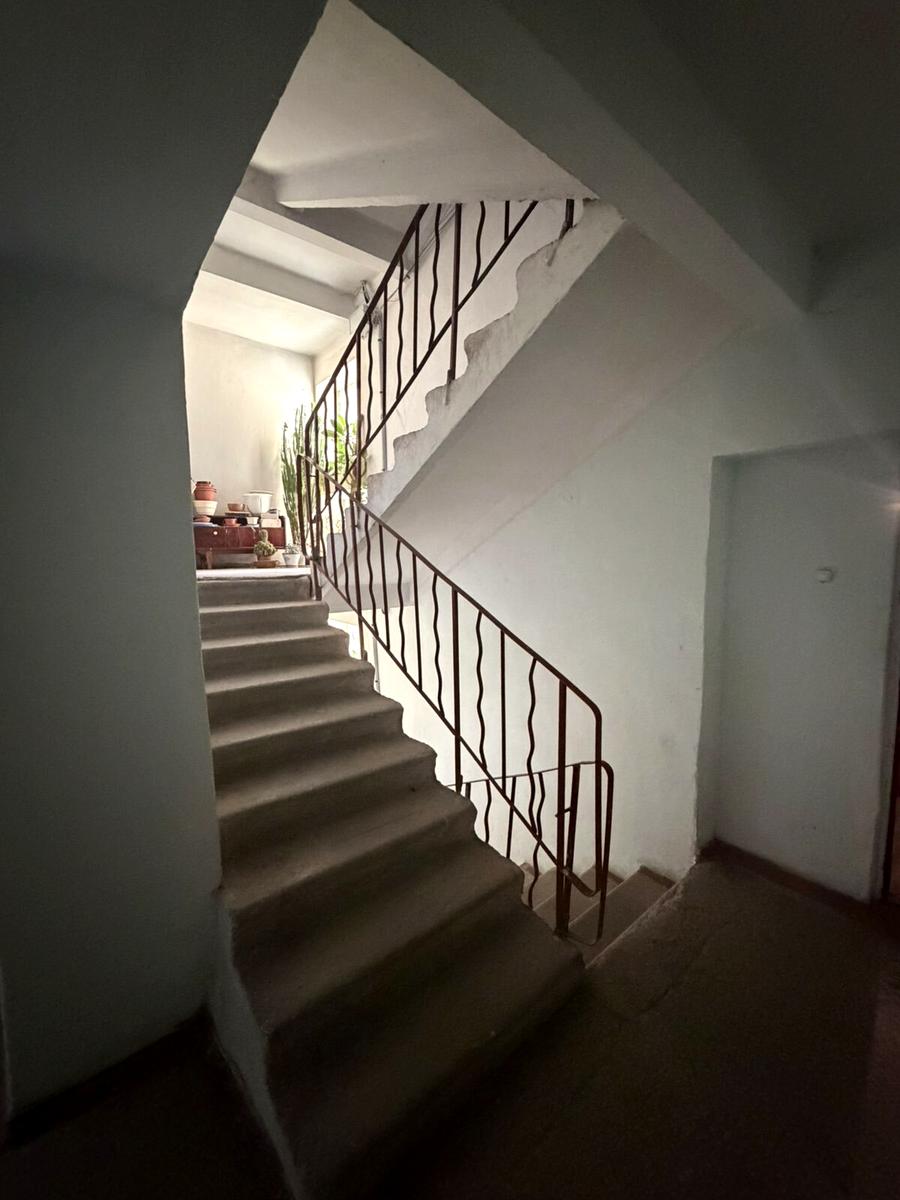 1864911115179053