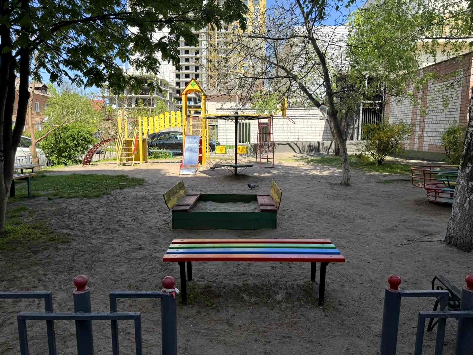 1864917378819004