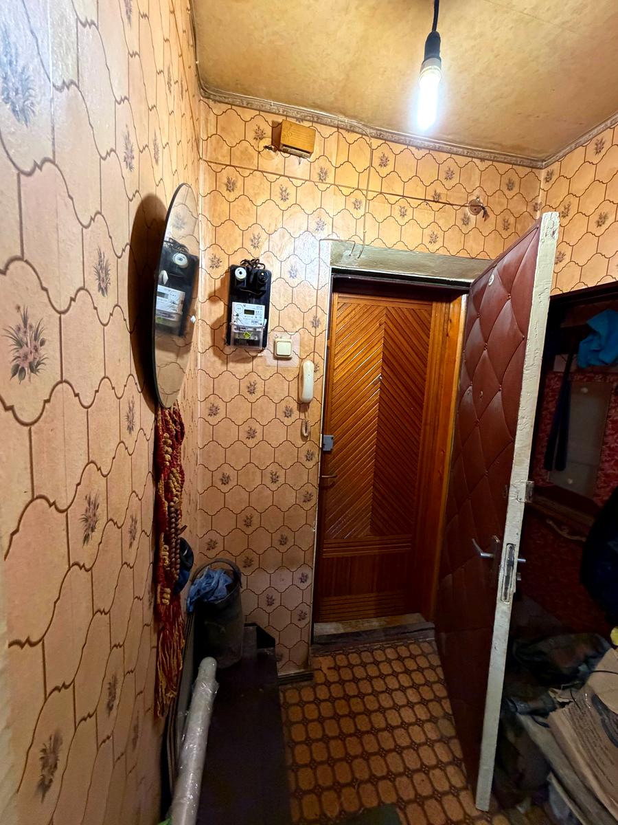 1864930997905936