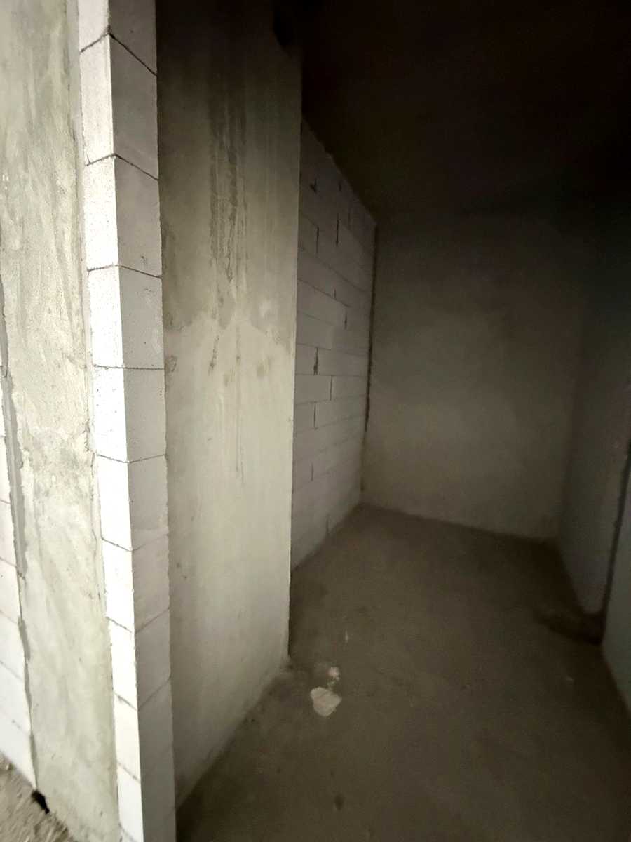 1864968412285896