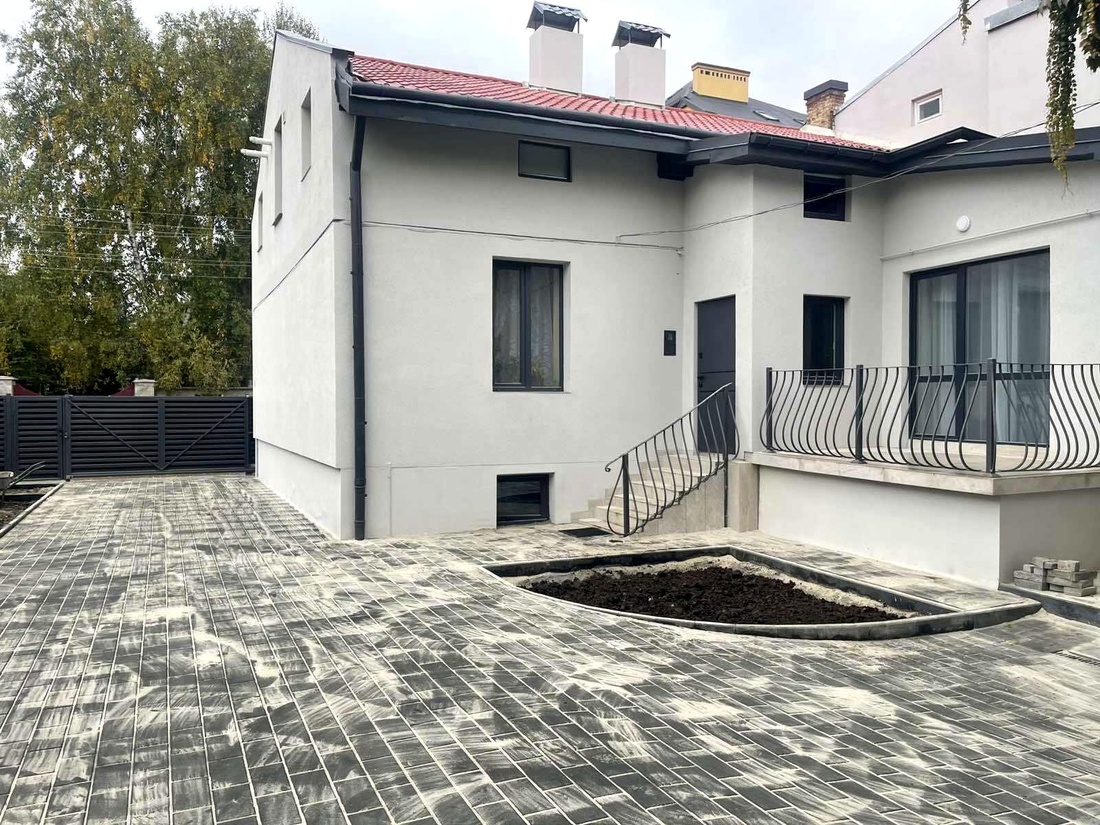 1864969757531586