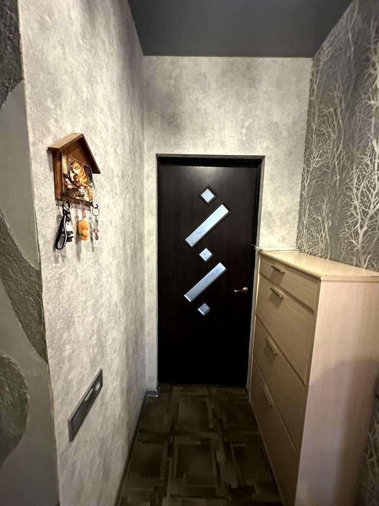 1864973465970844