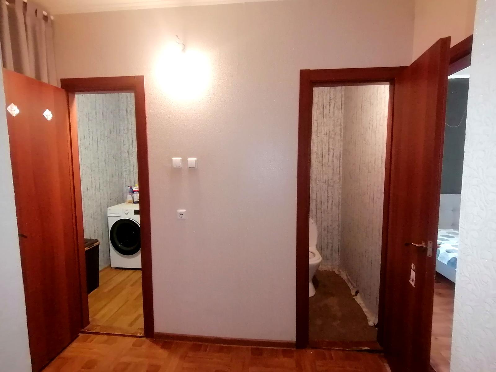 1864973509359080