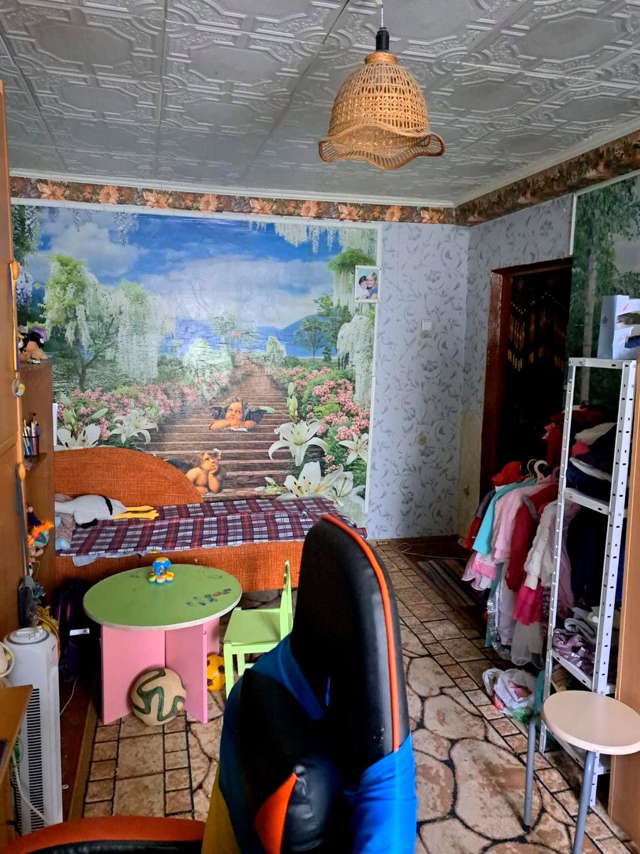 1864976452350914