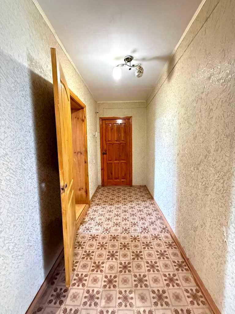 1864979956965881