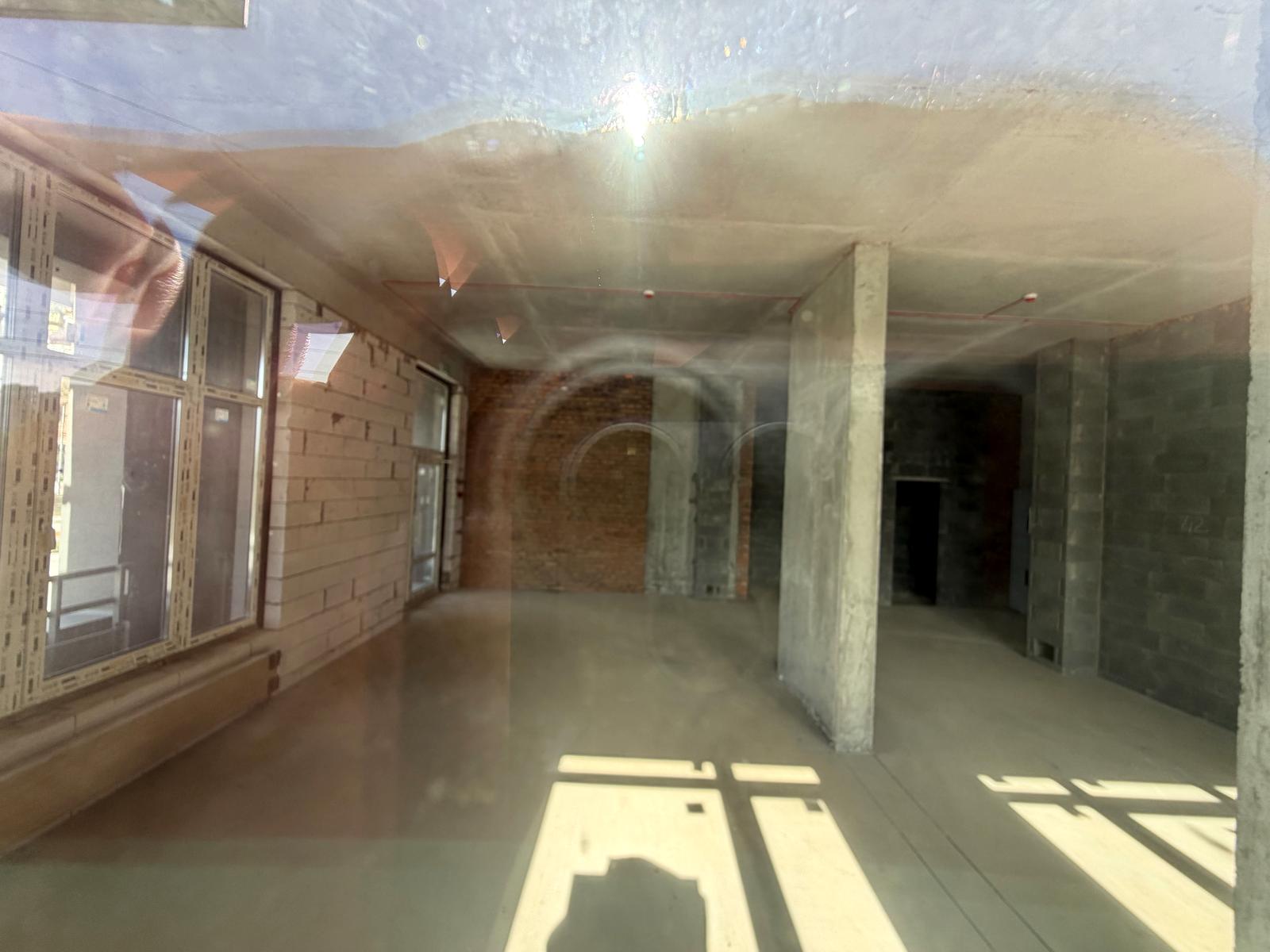 1864982242688011